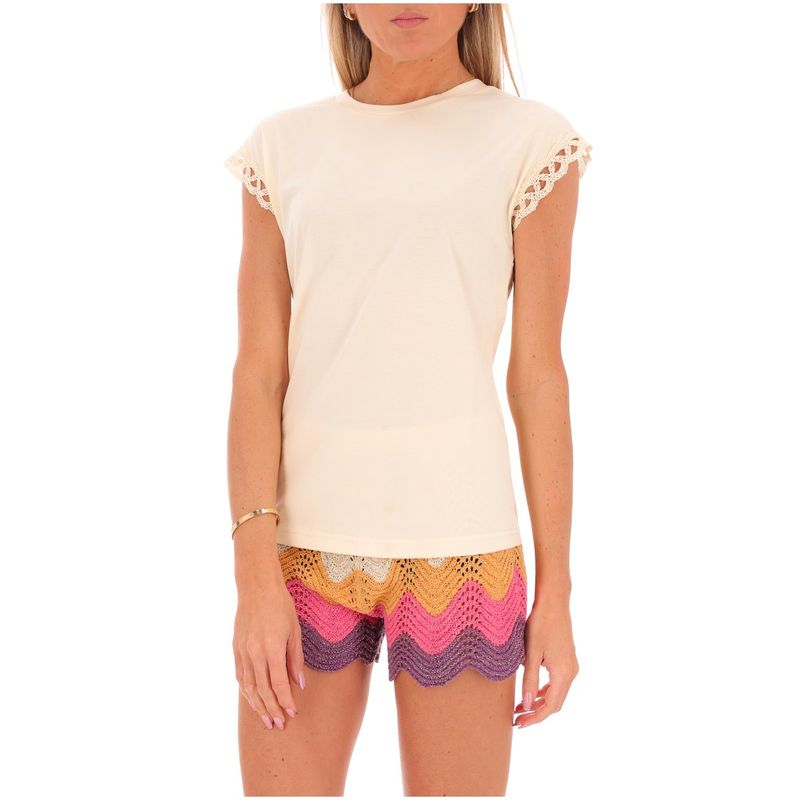 DONNA-MOLLY-BRACKEN-T-SHIRT-1555364