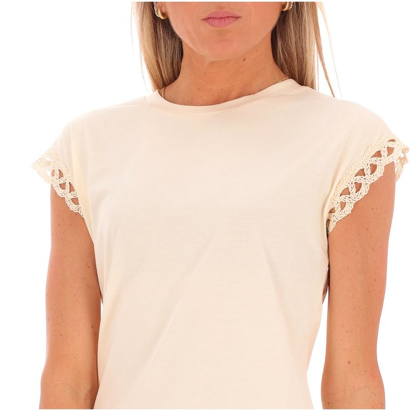 DONNA-MOLLY-BRACKEN-T-SHIRT-1555364