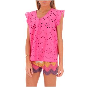 T-shirt rosa forata con maniche a sbuffo