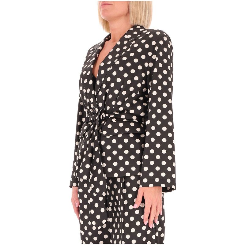 DONNA-MARELLA-GIACCHE-1551464