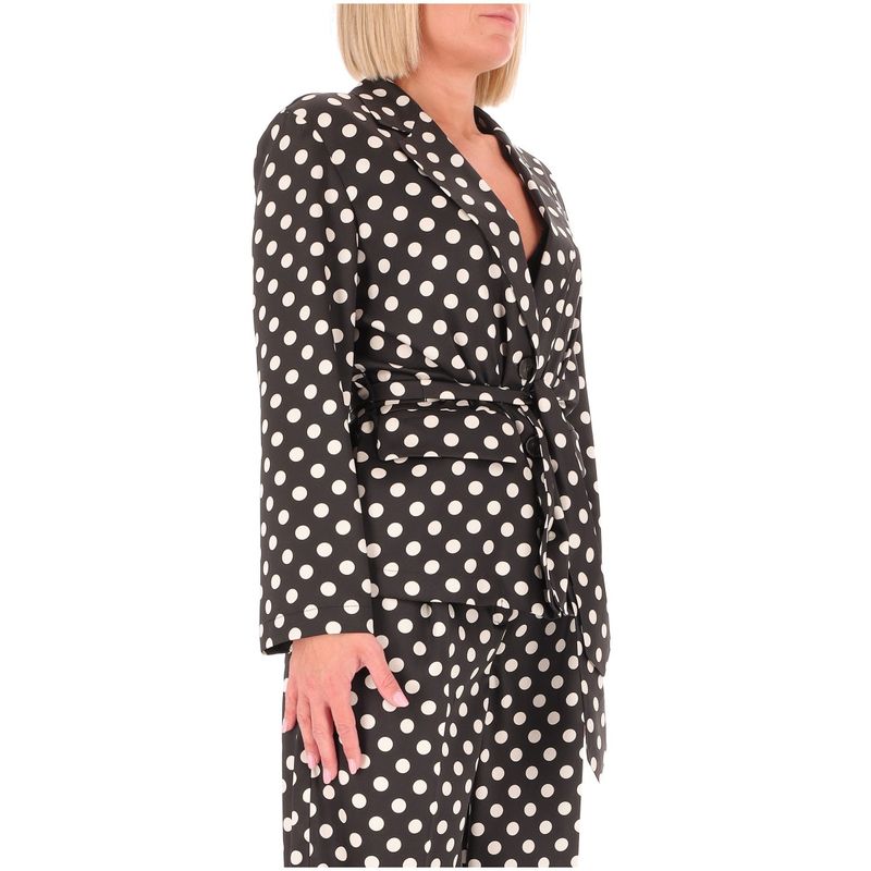 DONNA-MARELLA-GIACCHE-1551464