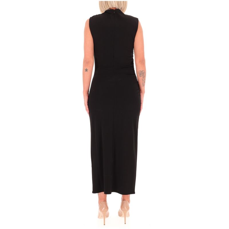DONNA-MARELLA-ABITI-CORTI-1551473