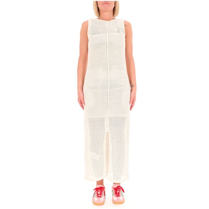 DONNA-MARELLA-ABITI-CORTI-1551597