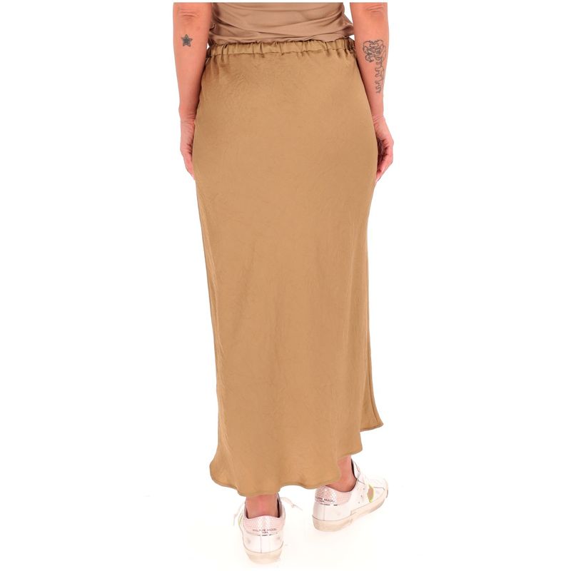 DONNA-MARELLA-GONNE-CORTE-1555534