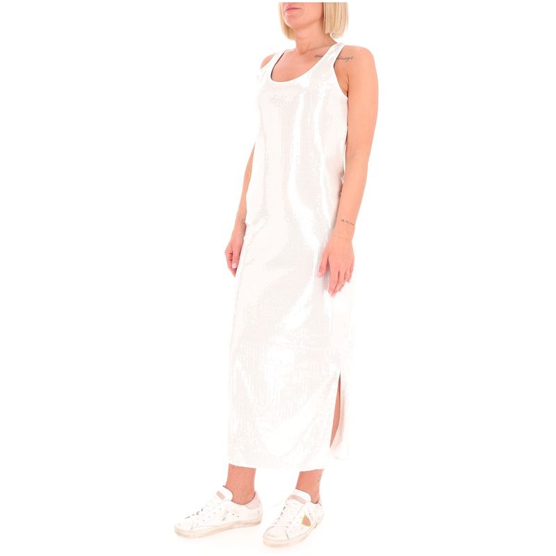 DONNA-MARELLA-ABITI-CORTI-1551596