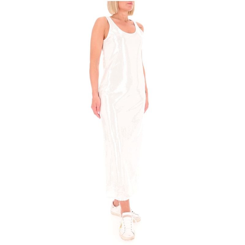 DONNA-MARELLA-ABITI-CORTI-1551596