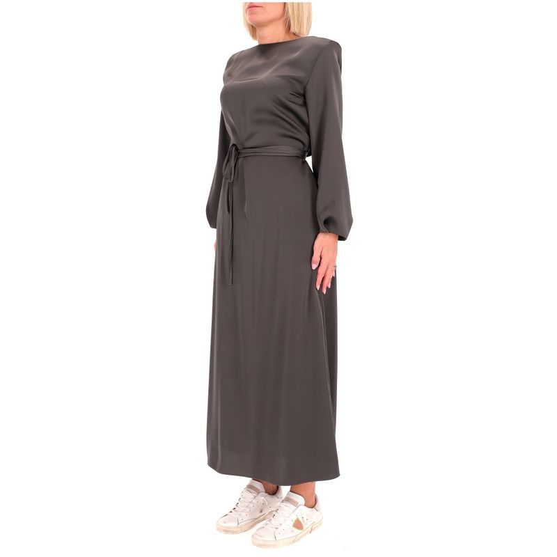 DONNA-MARELLA-ABITI-CORTI-1551214