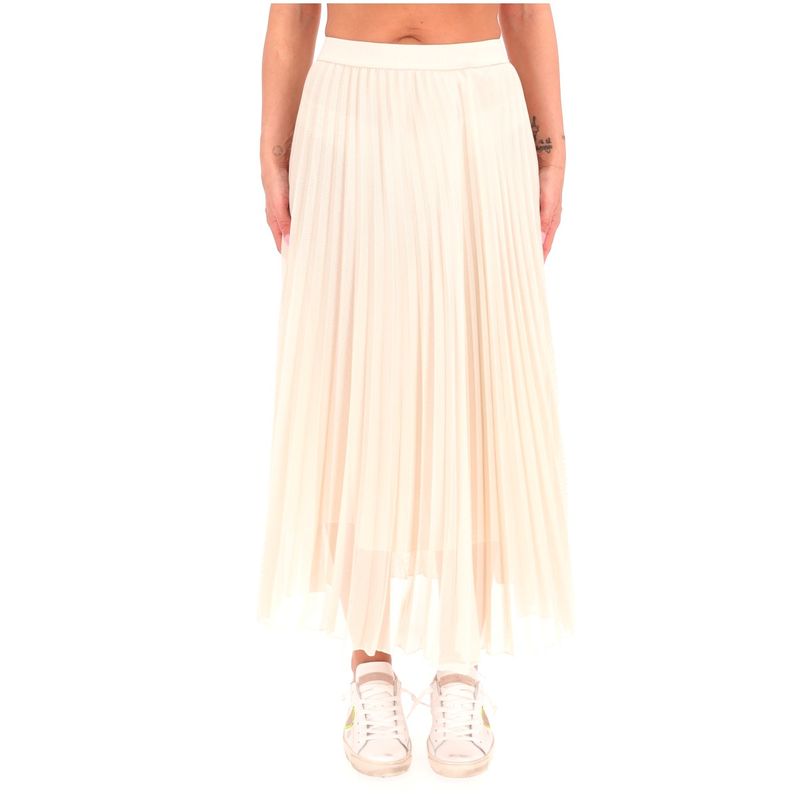 DONNA-MARELLA-GONNE-CORTE-1555512