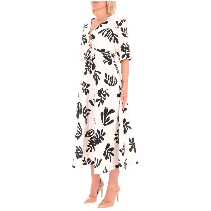 DONNA-MARELLA-ABITI-CORTI-1555497