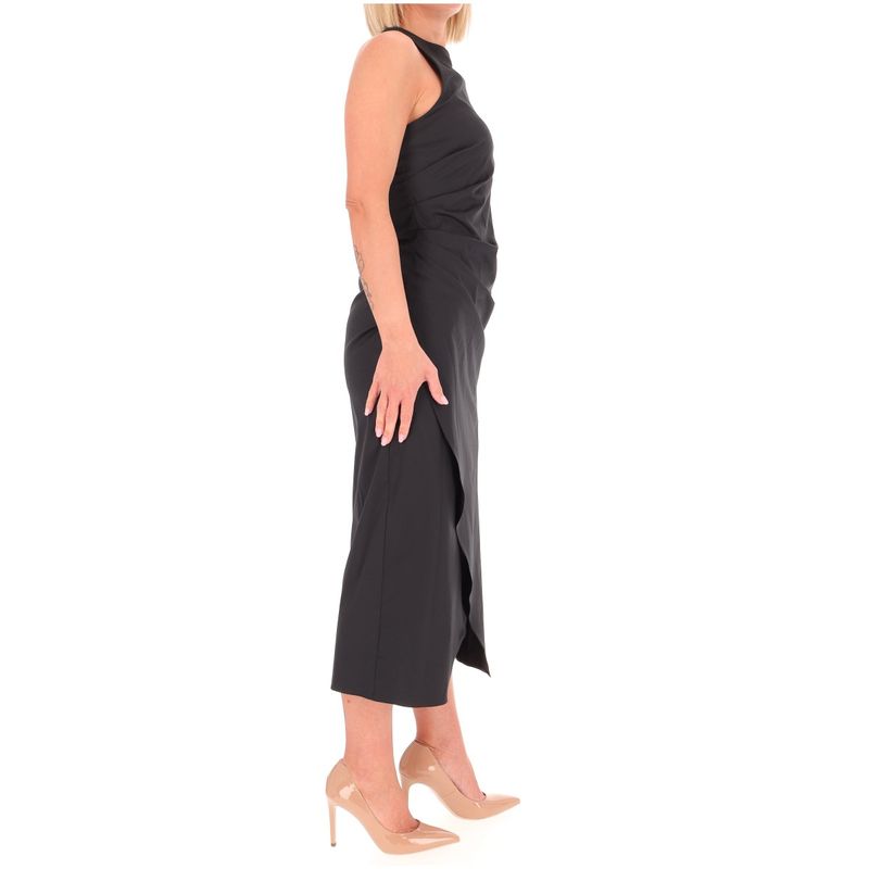 DONNA-MARELLA-ABITI-CORTI-1555500