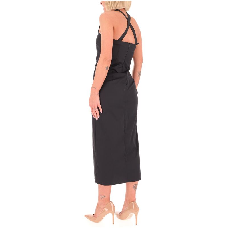 DONNA-MARELLA-ABITI-CORTI-1555500