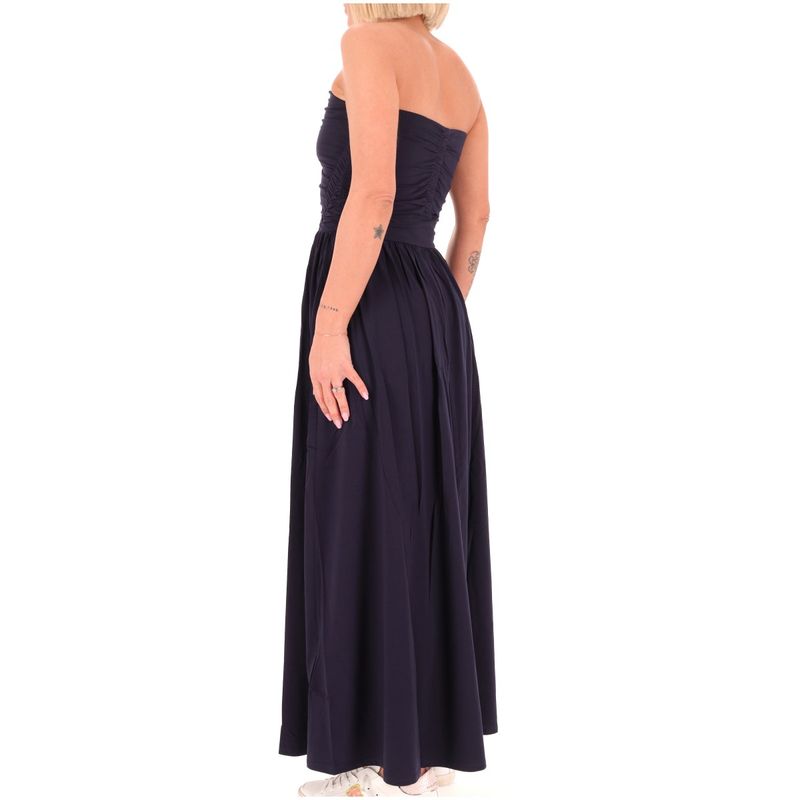 DONNA-MARELLA-ABITI-CORTI-1551600
