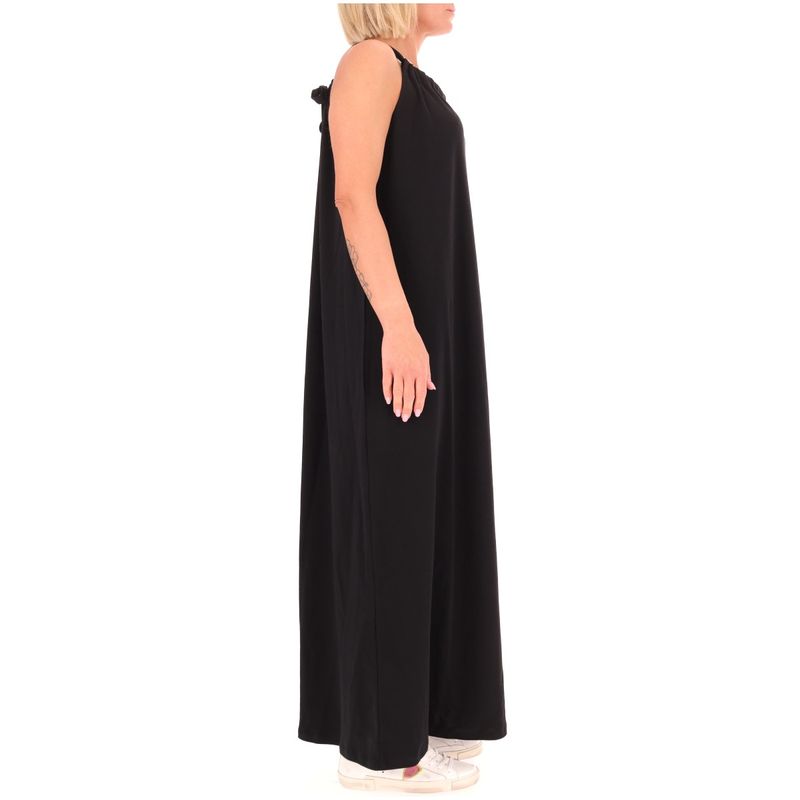 DONNA-MARELLA-ABITI-CORTI-1555518