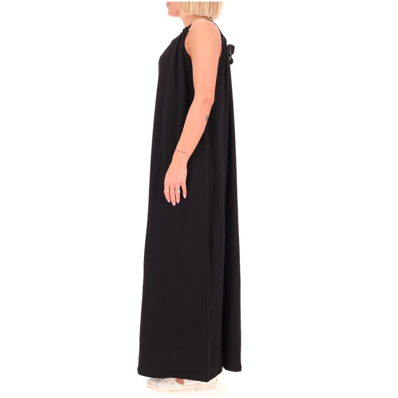 DONNA-MARELLA-ABITI-CORTI-1555518