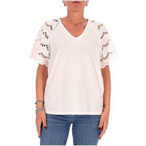 T-shirt with embroidery on the sleeves and V-neck