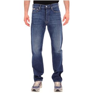 Standard Straight Jeans with five pockets