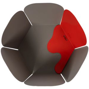 Fluid grey centrepiece