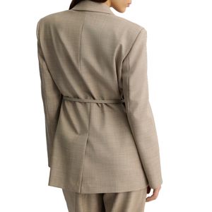 Blazer beige con cintura