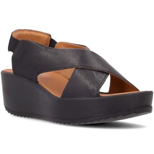 Black sandal with wedge and elastic