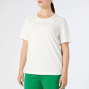Matching sweater with decoration on the collar