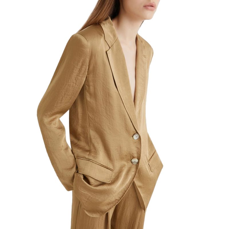 DONNA-MARELLA-GIACCHE-1555523