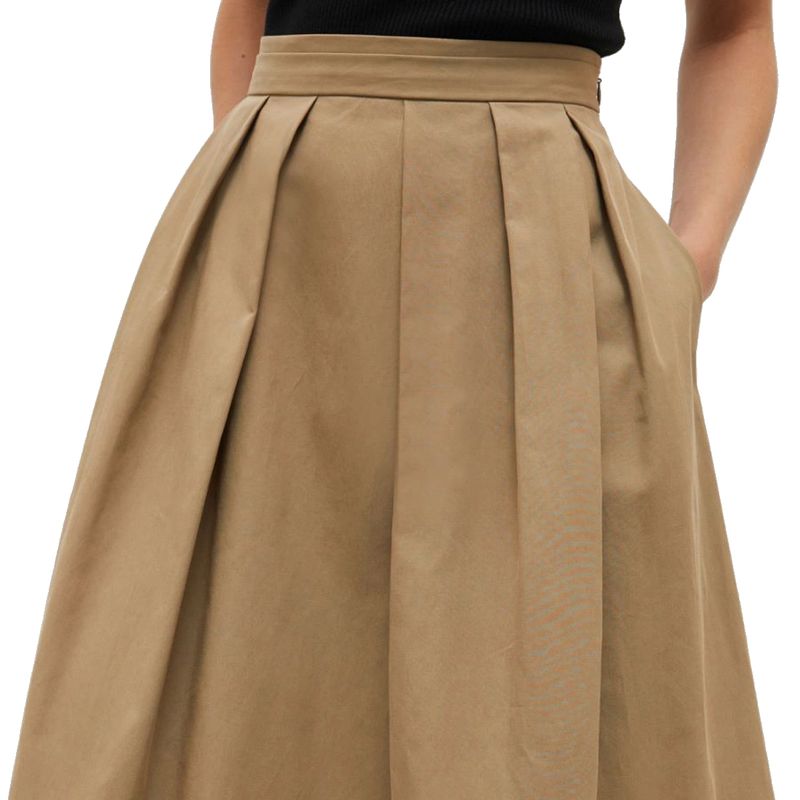 DONNA-MARELLA-GONNE-CORTE-1562874