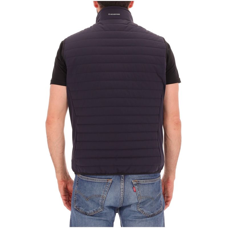UOMO-MILESTONE-1549443