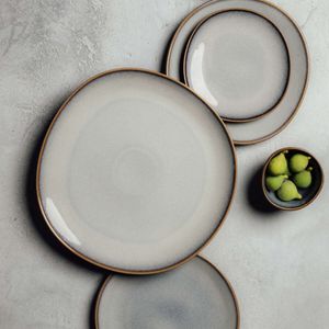 Lave grey serving plate