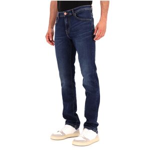 Five-pocket jeans with logo pin