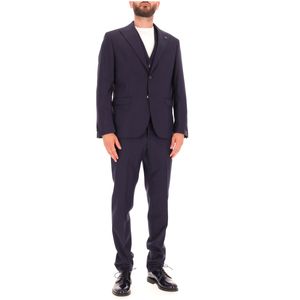 Single breasted suit with blue waistcoat