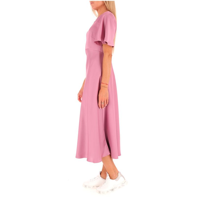 DONNA-MARELLA-ABITI-CORTI-1563294