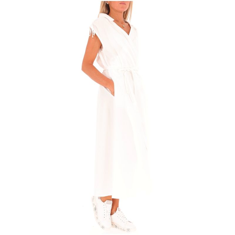 DONNA-MARELLA-ABITI-CORTI-1555493