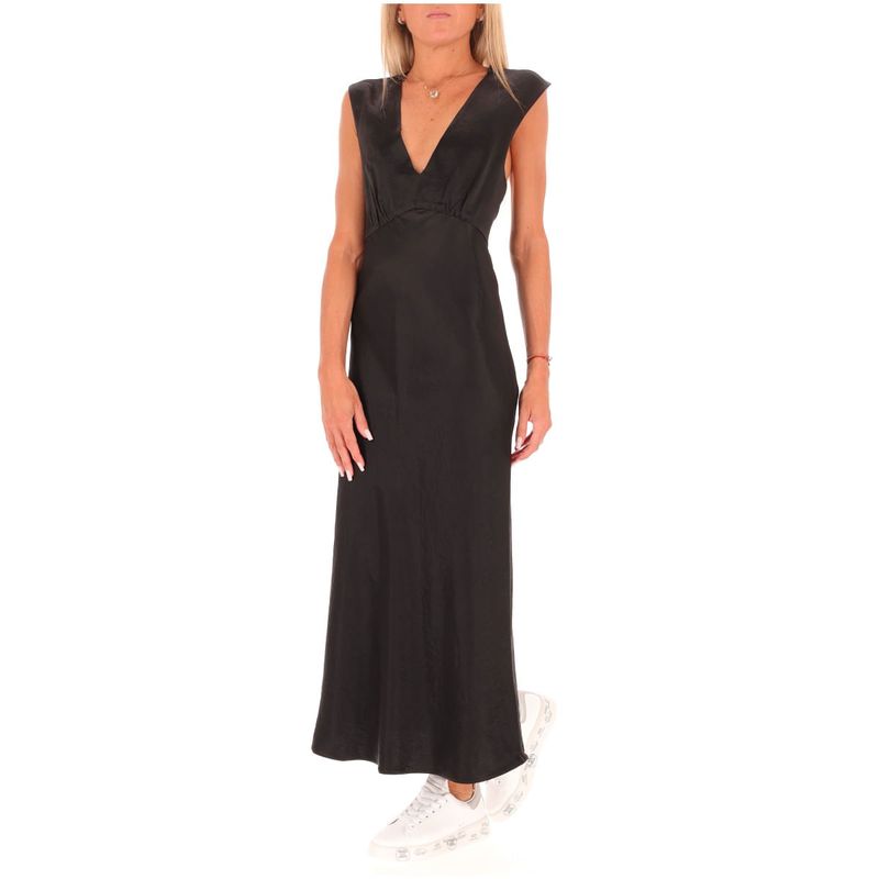 DONNA-MAX-MARA-ABITI-CORTI-1556858