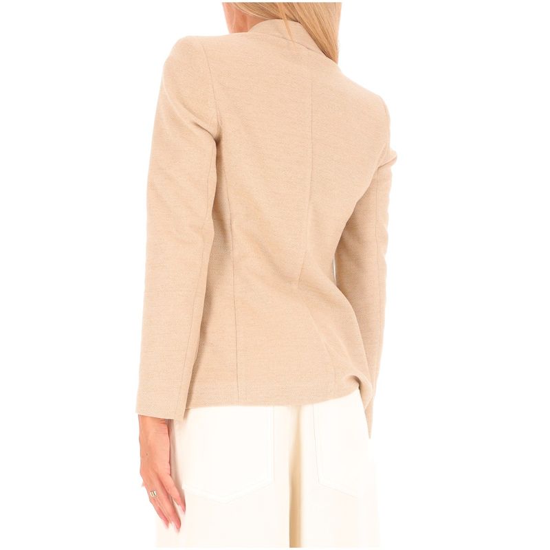 DONNA-SEVENTY-GIACCHE-1553365