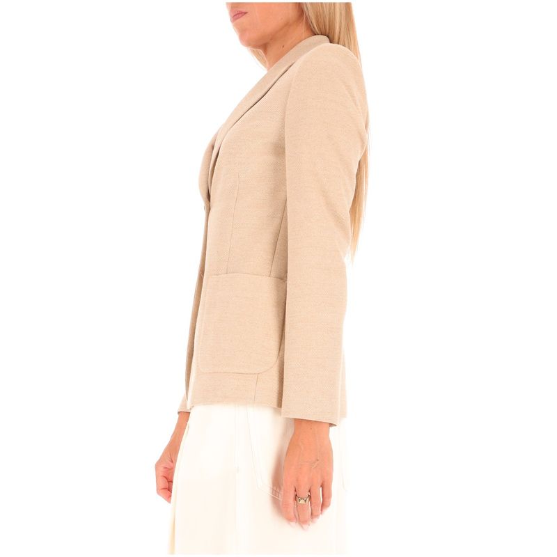 DONNA-SEVENTY-GIACCHE-1553365