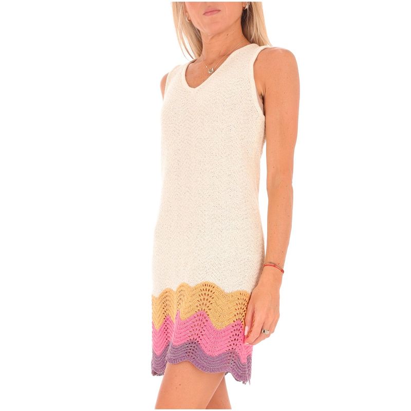 DONNA-MOLLY-BRACKEN-ABITI-CORTI-1555380