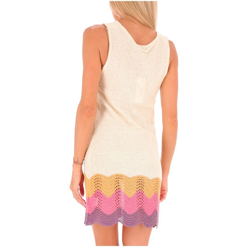 DONNA-MOLLY-BRACKEN-ABITI-CORTI-1555380
