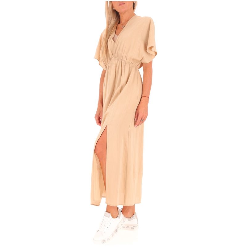 DONNA-MOLLY-BRACKEN-ABITI-CORTI-1555366