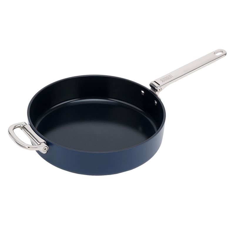 1571630