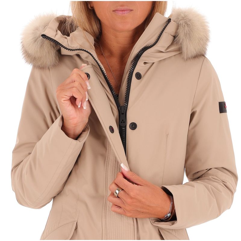 DONNA-PEUTEREY-GIUBBOTTI-1567370