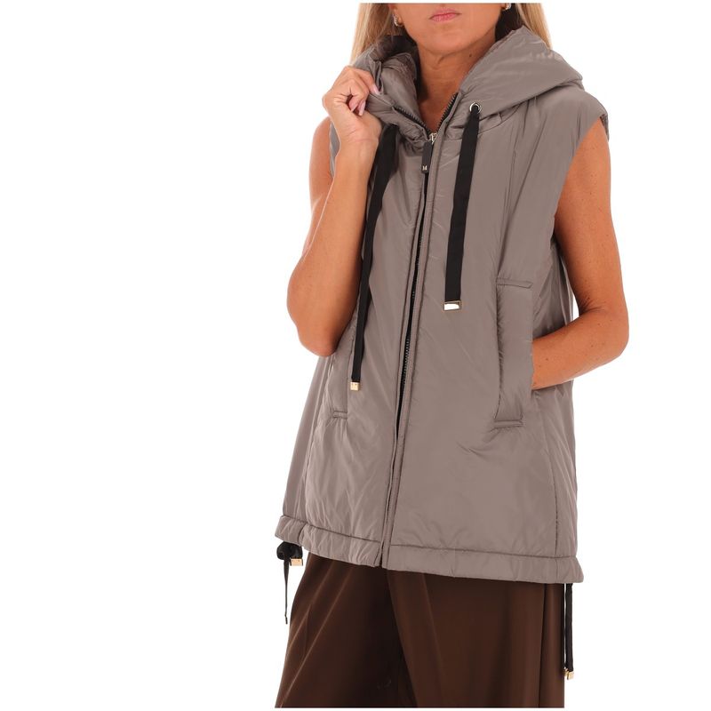 DONNA-MAX-MARA-ABITI-CORTI-1564299