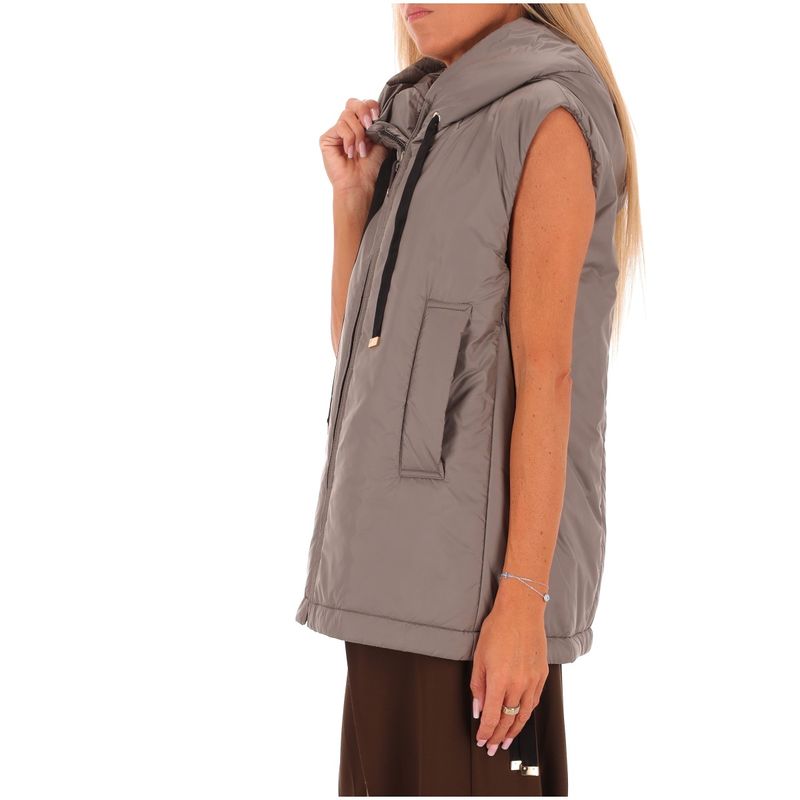 DONNA-MAX-MARA-ABITI-CORTI-1564299