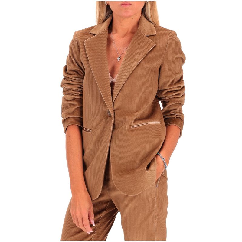 DONNA-ESSENZIALE-GIACCHE-1579604