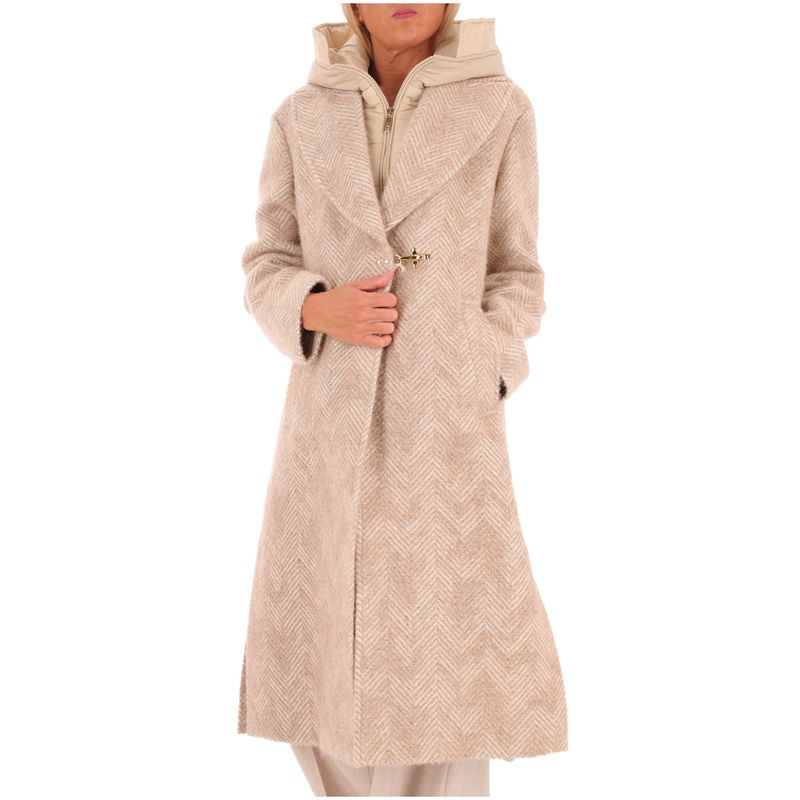 DONNA-FAY-CAPPOTTI---SOPRABITI-1567986