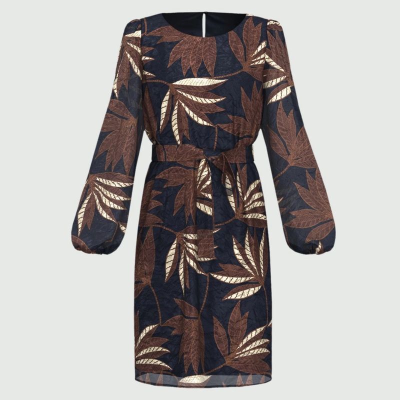 DONNA-MARELLA-ABITI-CORTI-1563798