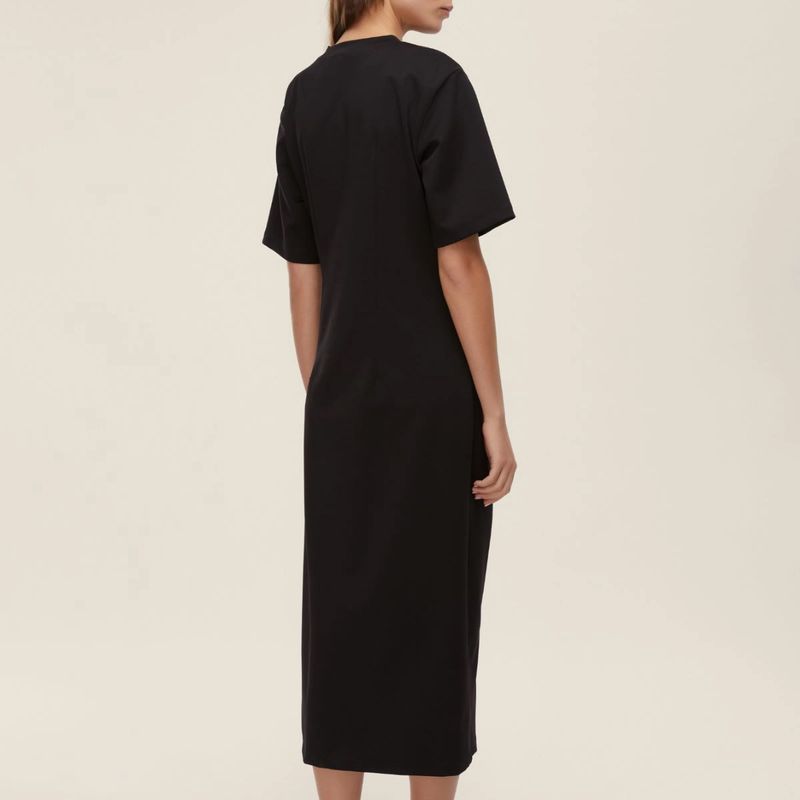 DONNA-MARELLA-ABITI-CORTI-1563787