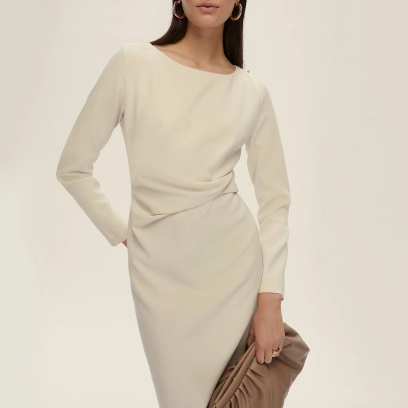 DONNA-MARELLA-ABITI-CORTI-1567836