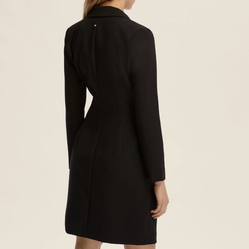 DONNA-MARELLA-ABITI-CORTI-1567835