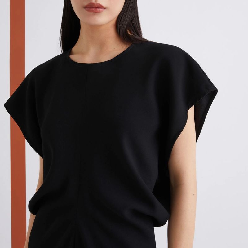 DONNA-MARELLA-ART.365-ABITI-CORTI-1564773