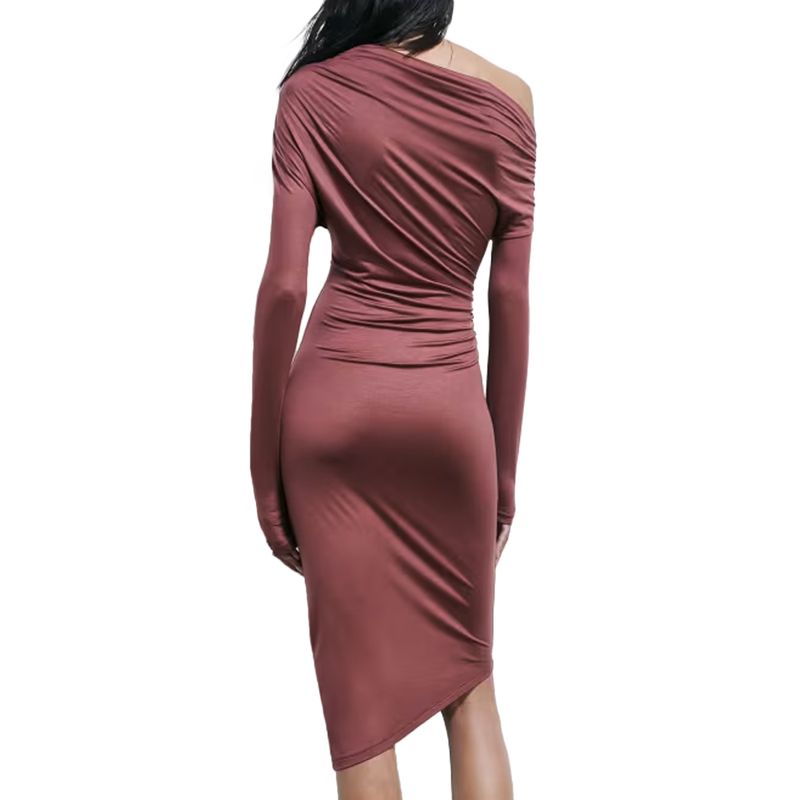 DONNA-PATRIZIA-PEPE-ABITI-CORTI-1577033